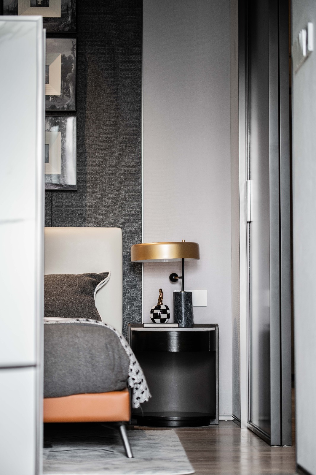 轻奢风格家装设计室内装修效果图-卧室 轻奢风格家装设计室内装修效果图-卧室